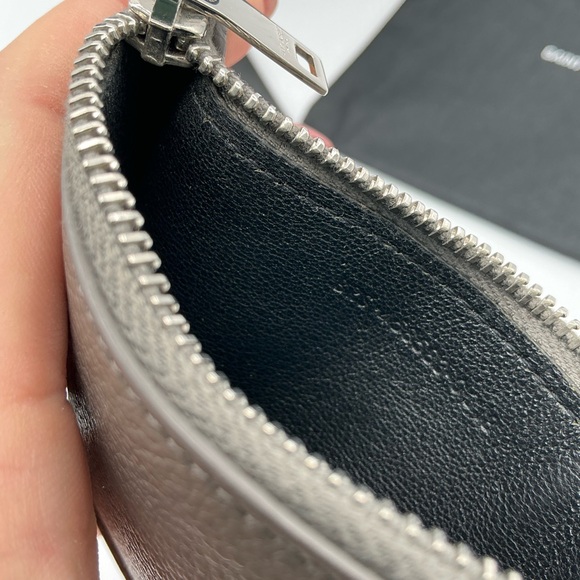 Saint Laurent Gray Card Holder - Picture 7 of 7